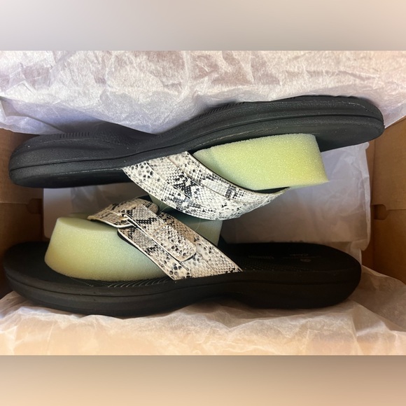 Clarks Python Sandals New In Box - Picture 5 of 6
